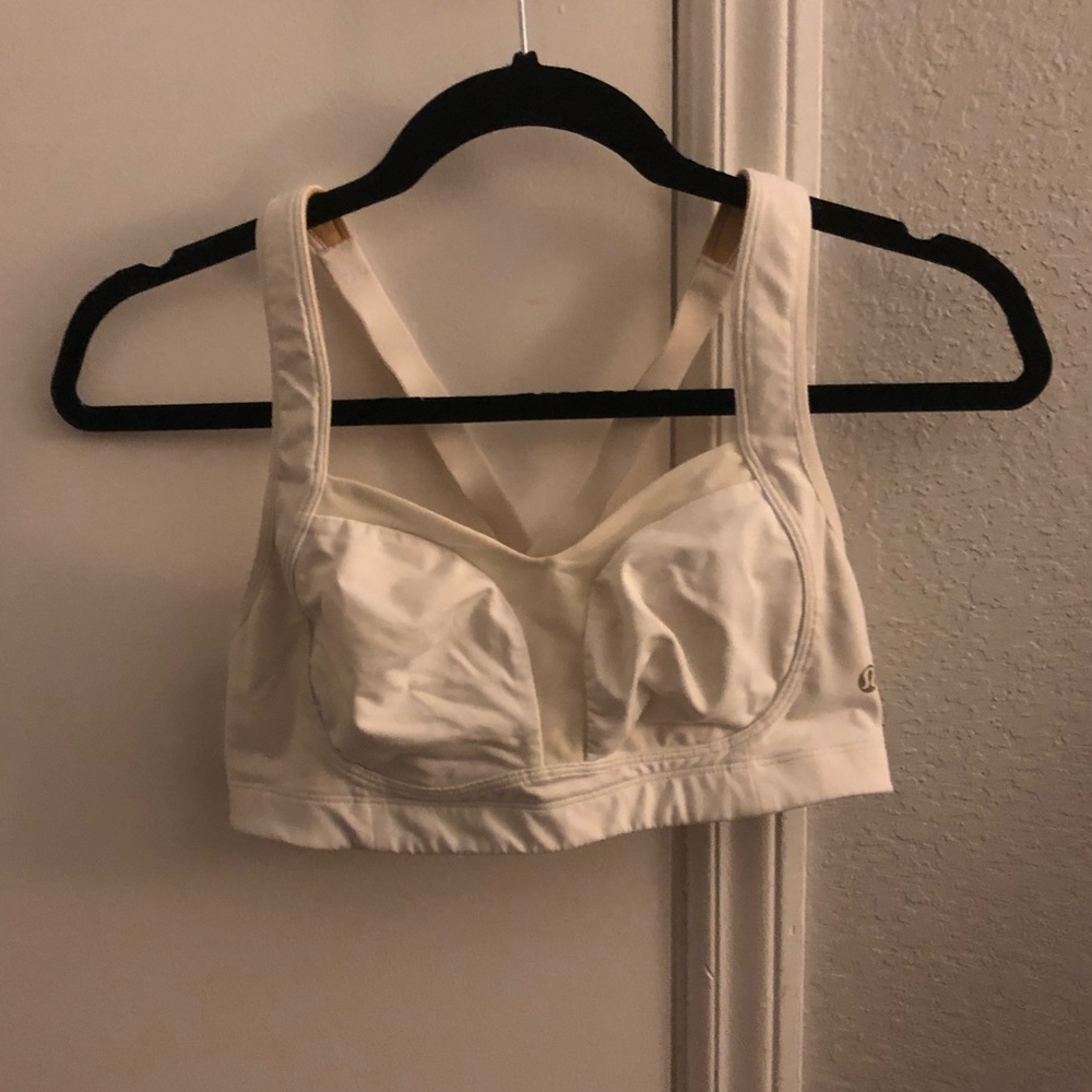 Lululemon sports bra